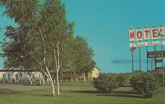 Crossroads Motel - Old Postcard Photo